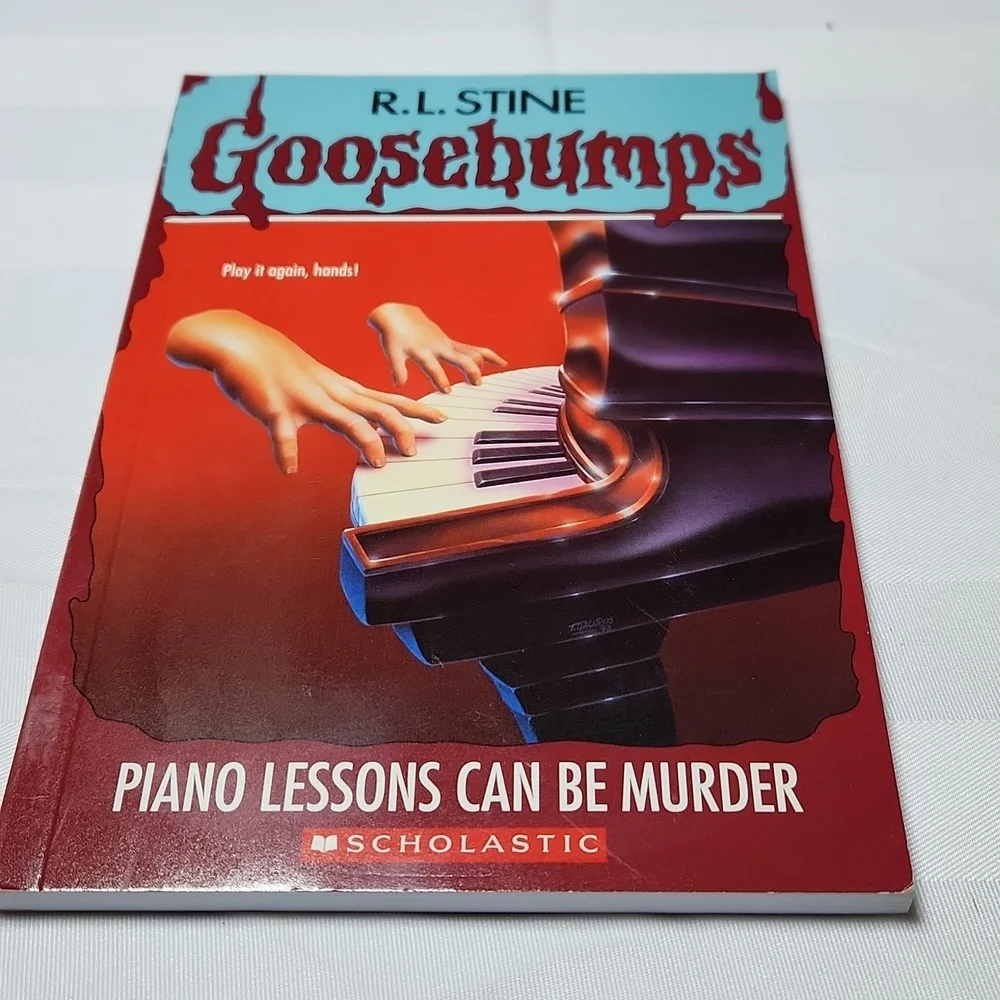 Scholastic Goosebumps Book -- Piano Lessons Can Be Murder - Picture 4 of 7
